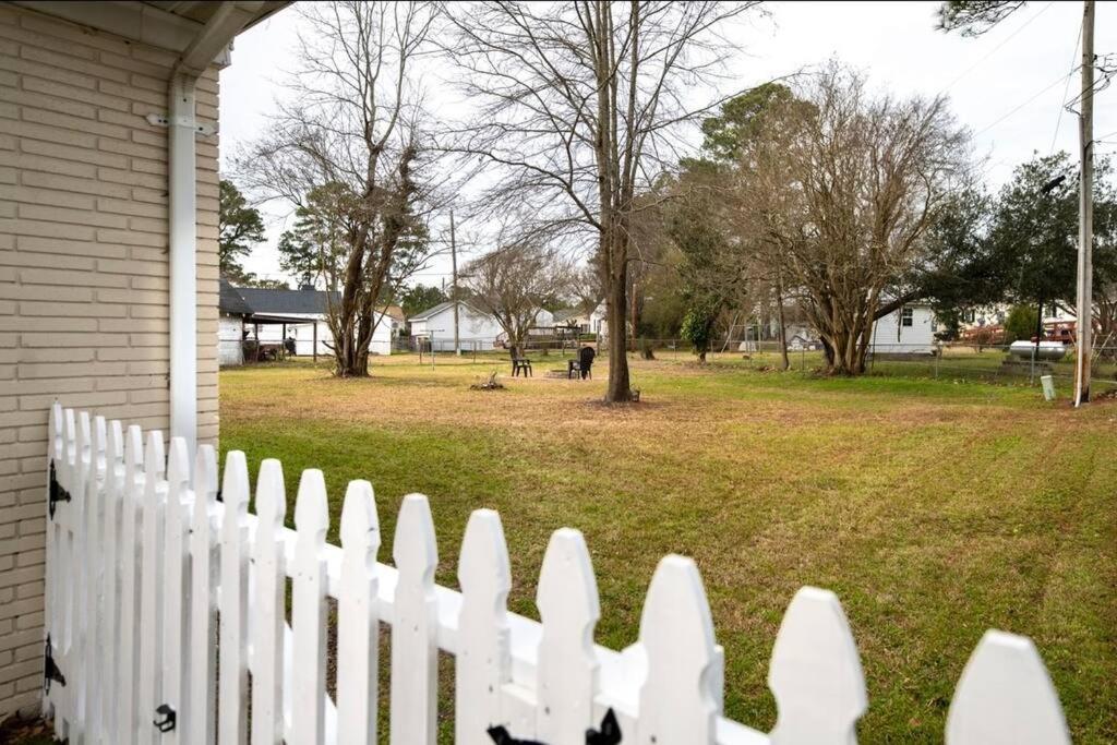 Edenton 3 Br/ 2 Bath King, Fire Pit Villa Bagian luar foto